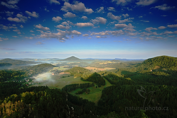 Obláčky nad Jetřichovicemi