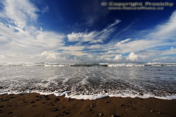 Na pobřeží Pacifiku, Na pobřeží Pacifiku, Autor: Ondřej Prosický | NaturePhoto.cz, Model: Canon EOS 5D, Objektiv: Canon EF 17-40mm f/4 L USM, Ohnisková vzdálenost (EQ35mm): 17.0 mm, stativ Gitzo 1227, Clona: 13, Doba expozice: 1/60 s, ISO: 160, Kompenzace expozice: 0 EV, Blesk: ne, Vytvořeno: 13. prosince 2006 7:20, pobřeží u Dominical (Kostarika)