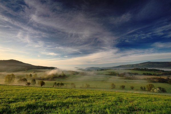 Šumavské ráno, Fotografie: Šumavské ráno, Autor: Ondřej Prosický | NaturePhoto.cz, Model: Canon EOS 5D Mark II, Objektiv: Canon EF 17-40mm f/4 L USM, stativ Gitzo, Clona: 13, Doba expozice: 1/8 s, ISO: 100, Kompenzace expozice: -1/3, Blesk: Ne, Vytvořeno: 8. května 2009 6:26:19, Želnava, NP Šumava (Česko)