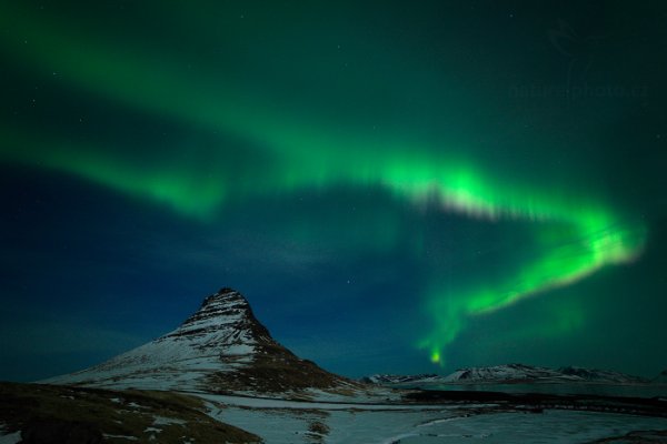 Polární záře, Kirkjufell, Grundarfjörður, Island, Autor: Ondřej Prosický | NaturePhoto.cz, Model: Canon EOS 5D Mark II, Objektiv: Samyang 14mm f/2.8 ED AS IF UMC, Ohnisková vzdálenost (EQ35mm): 14 mm, stativ Gitzo, Clona: 0.0, Doba expozice: 2.0 s, ISO: 2500, Kompenzace expozice: 0, Blesk: Ne, Vytvořeno: 24. března 2013 1:08:03, Kirkjufell, Grundarfjörður (Island) 